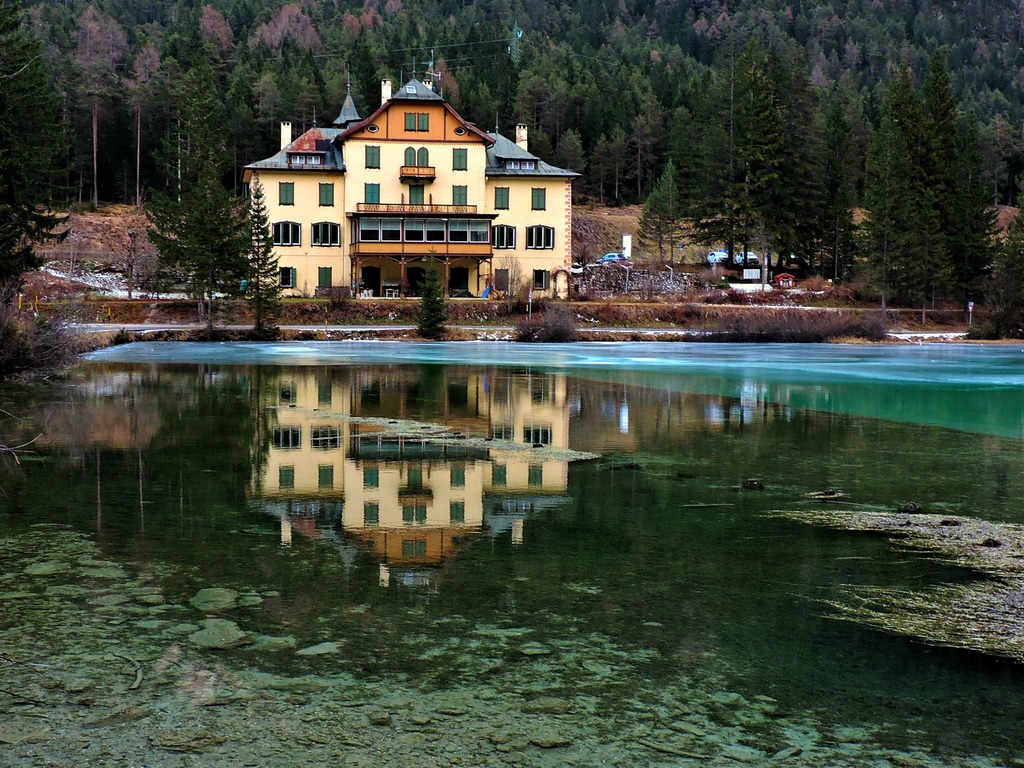 Riflessi Sul Lago Dizy Foto